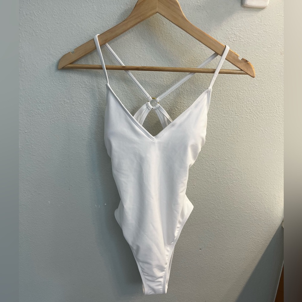 Shade and shore white one piece swimsuit nwot size small - Picture 2 of 8